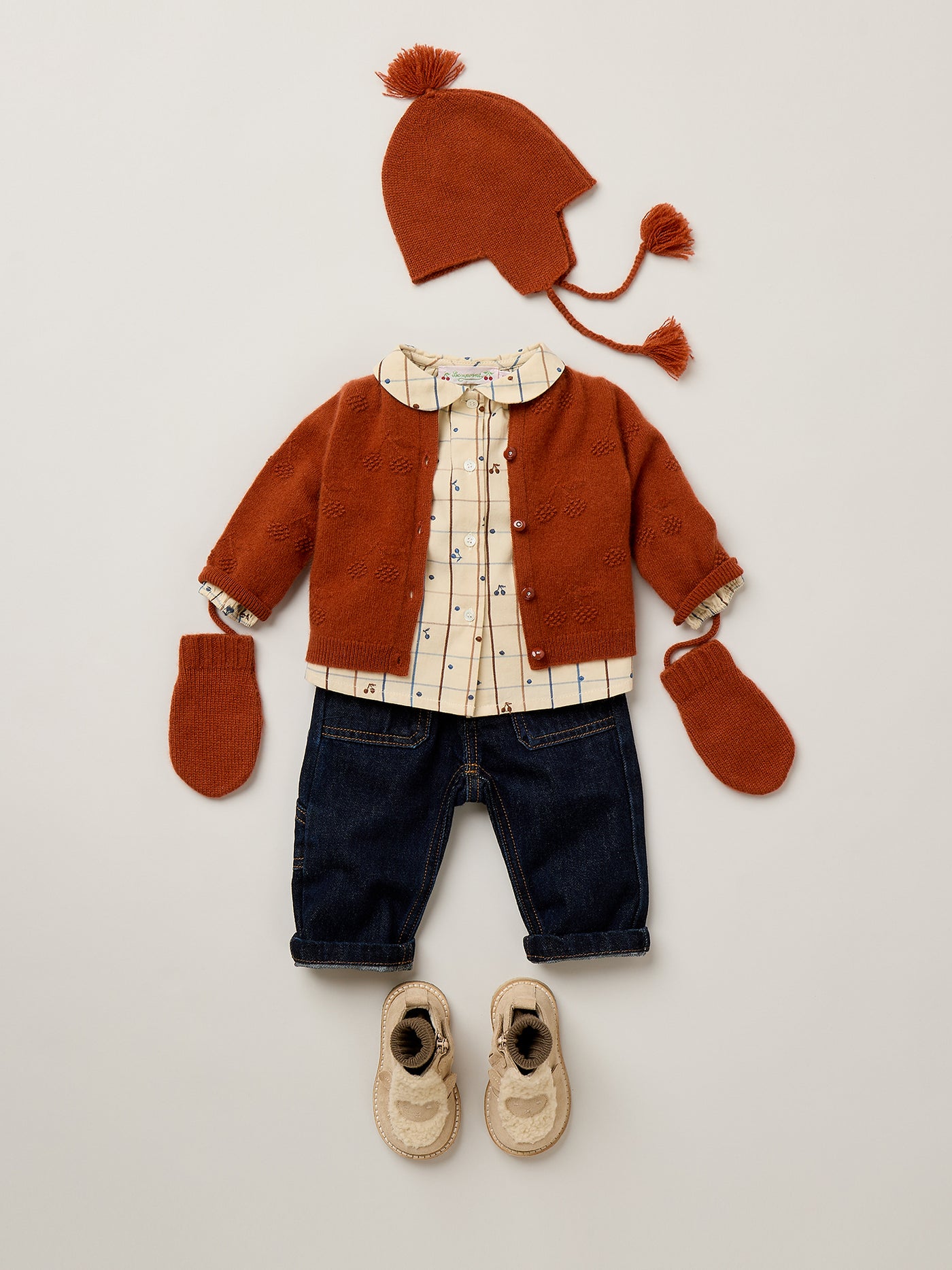 Look Bébé fille Hiver 2026 - Trio en cachemire praline